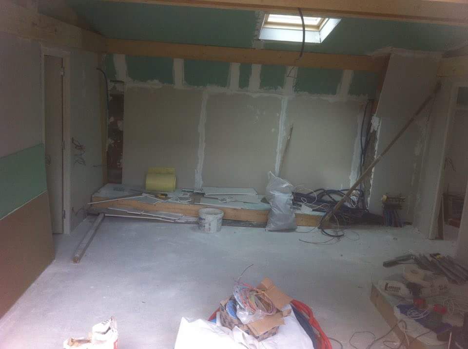 alforville-texas batiment-rge-renovation-travaux-interieur-acces-etage-excalier-plaquiste-peintur-menuiserie (3)-min